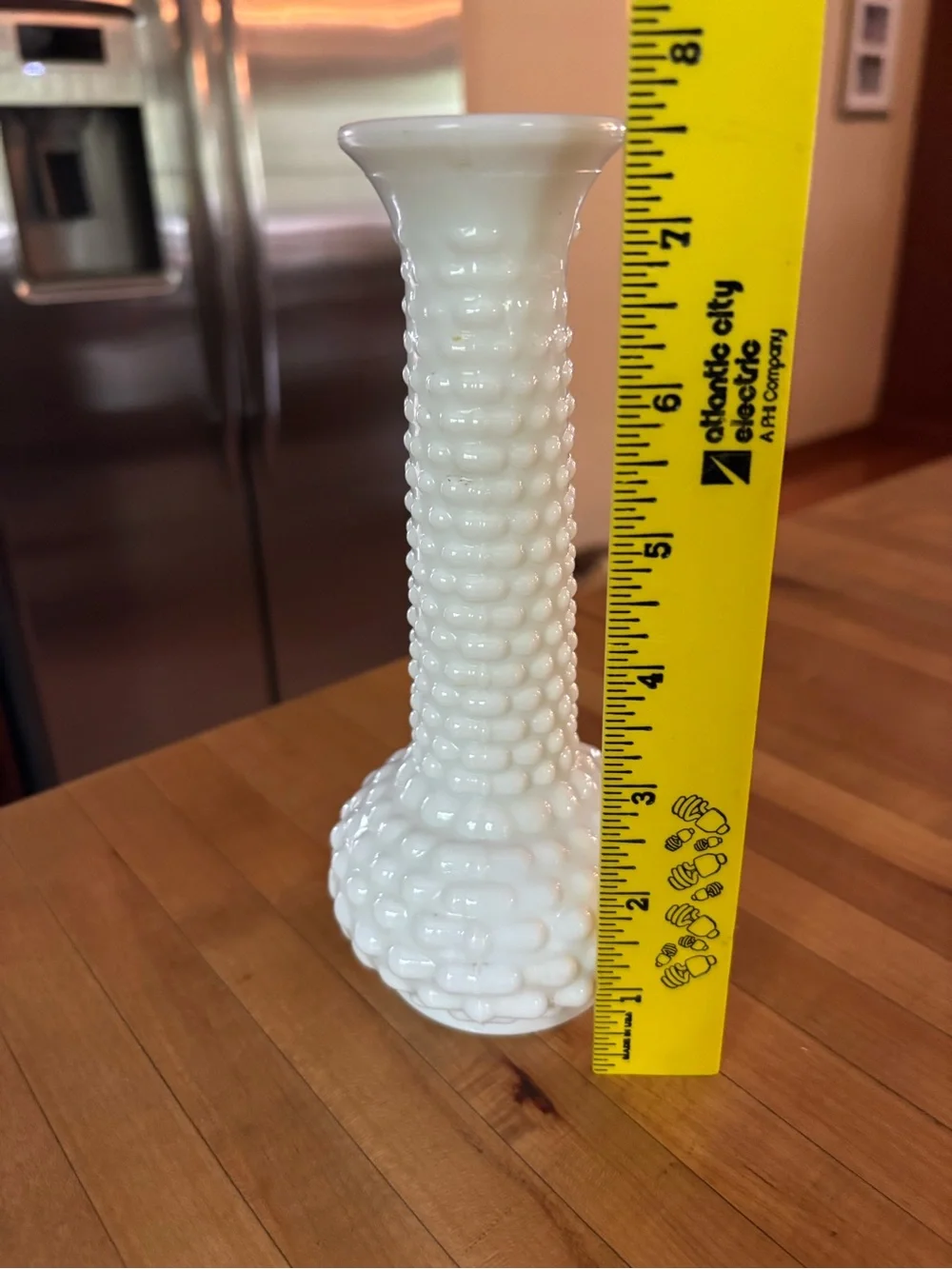 E O Brody Co. M-2900 Made in U.S.A Hobnail Bud Vase White Milk Glass Vintage